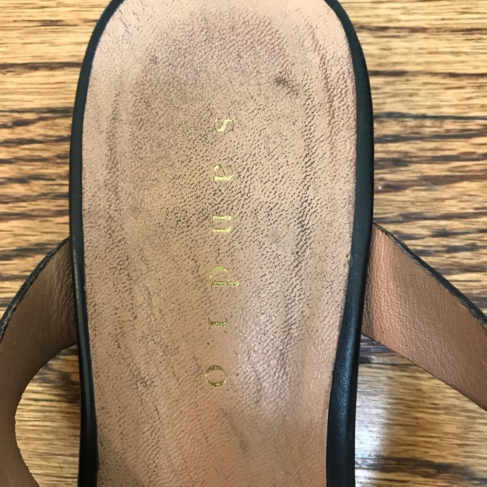 Sandro Paris T-Strap Black Leather Sandals - Picture 6 of 8